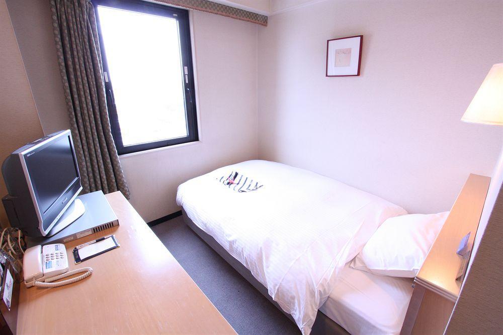 Apa Hotel Tonami Ekimae Εξωτερικό φωτογραφία