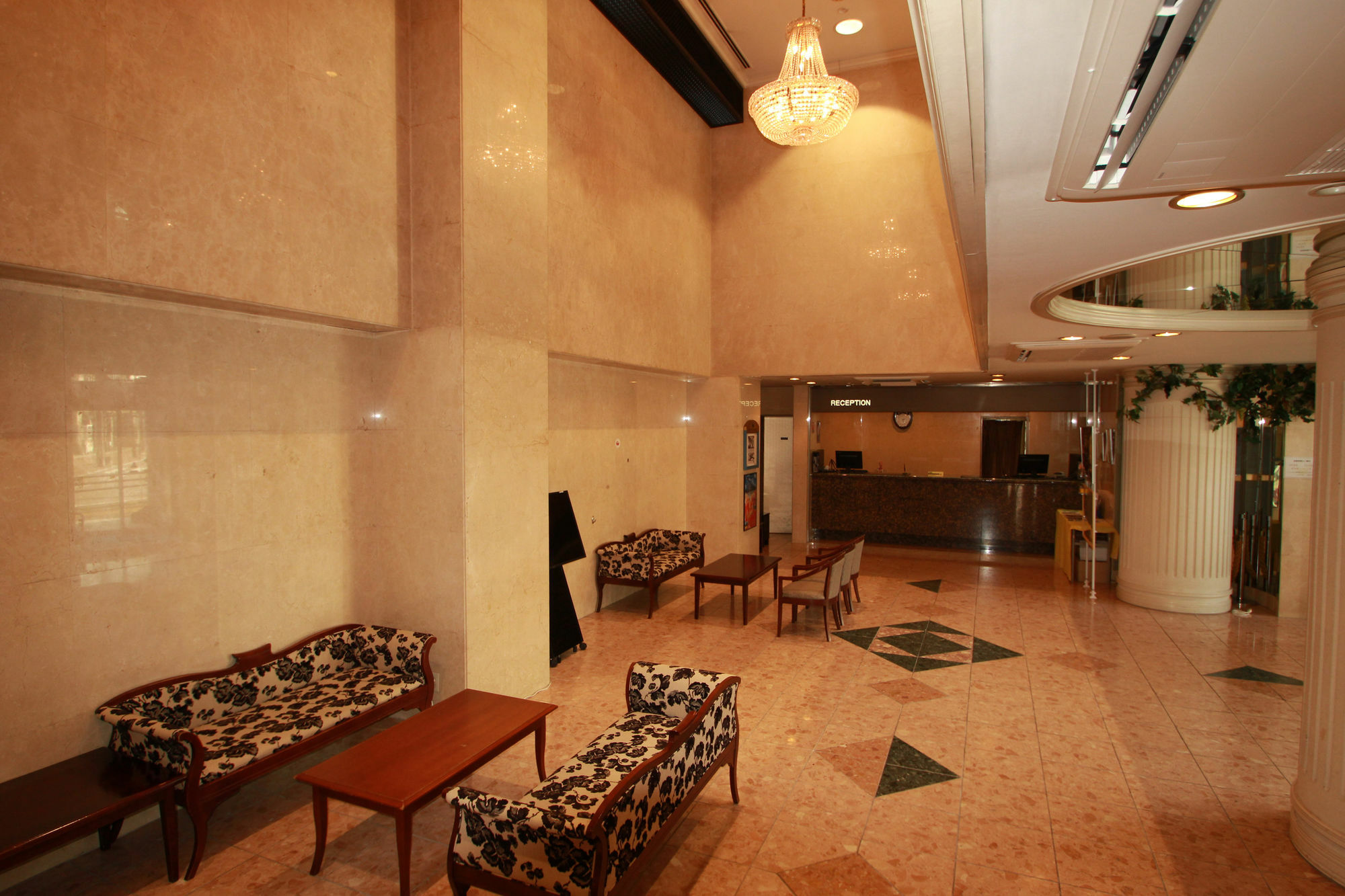 Apa Hotel Tonami Ekimae Εξωτερικό φωτογραφία